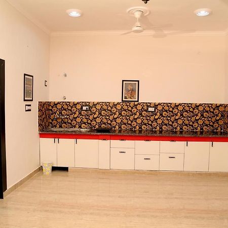 Tuk Tuk Homestay Agra  Zewnętrze zdjęcie