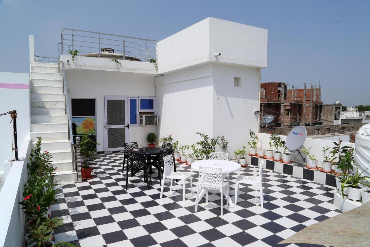 Tuk Tuk Homestay Agra  Zewnętrze zdjęcie