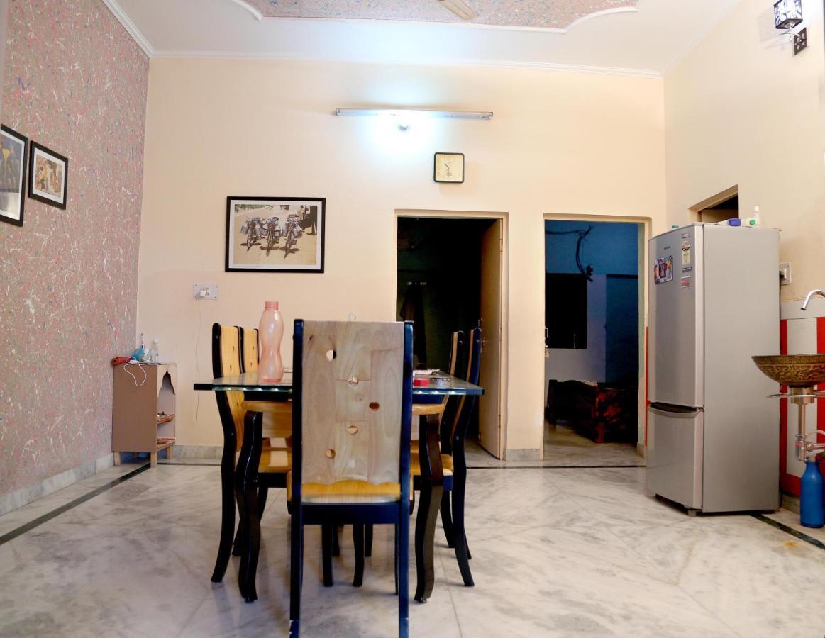 Tuk Tuk Homestay Agra  Zewnętrze zdjęcie